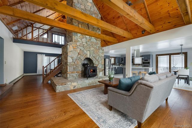 129 Clinton Corners Road, Salt Point, NY 12578