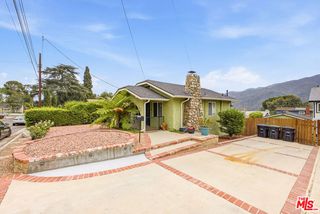 3614 2nd Avenue, La Crescenta, CA 91214
