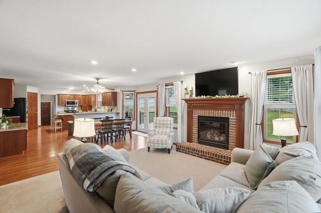 465 Carillion Drive, Springfield, OH 45503