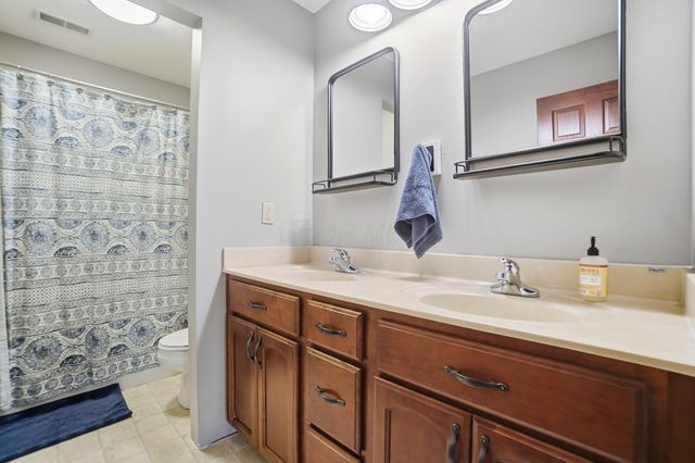 465 Carillion Drive, Springfield, OH 45503