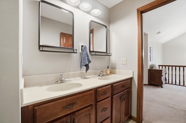 465 Carillion Drive, Springfield, OH 45503