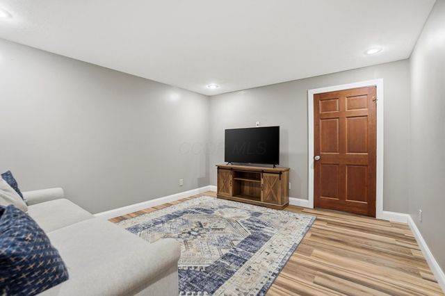 465 Carillion Drive, Springfield, OH 45503