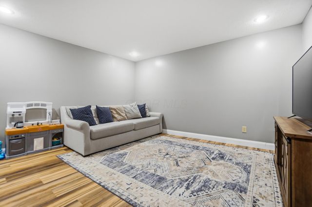 465 Carillion Drive, Springfield, OH 45503