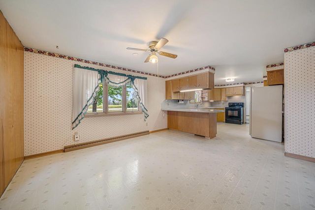 7293 COUNTY RD II, Larsen, WI 54947