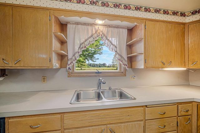 7293 COUNTY RD II, Larsen, WI 54947