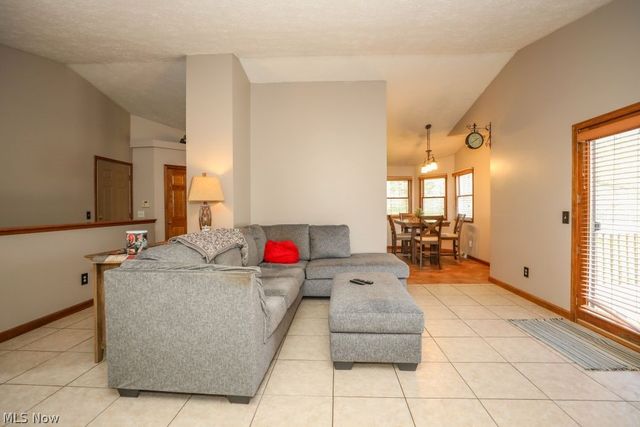 2855 Nimishillen Church Road NE, Canton, OH 44721