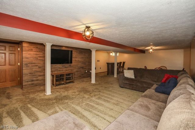 2855 Nimishillen Church Road NE, Canton, OH 44721