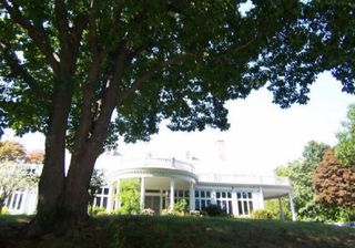 16 Yosemite Valley Road, Westerly, RI 02891