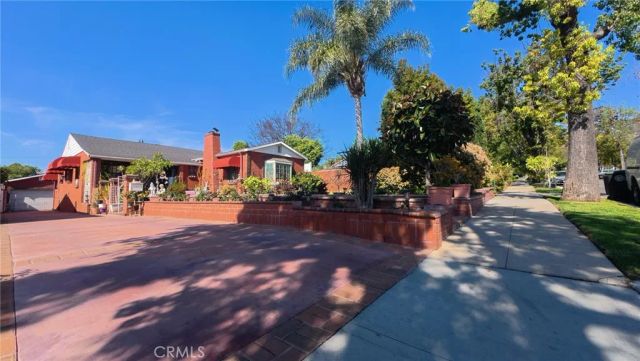 1343 Highland, Glendale, CA 91202