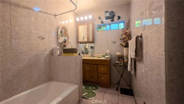 1343 Highland, Glendale, CA 91202