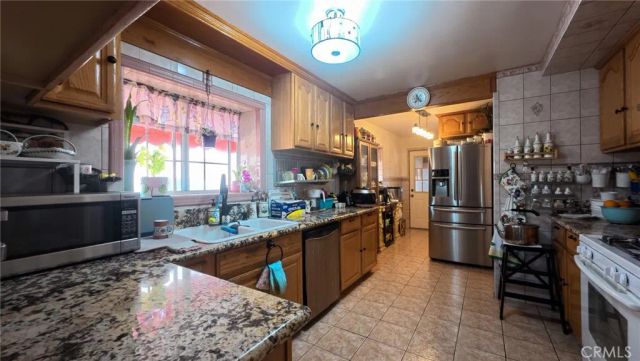 1343 Highland, Glendale, CA 91202