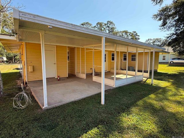 1321 N Woodcrest Ave, Denham Springs, LA 70726