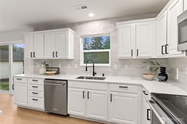 17811 E 114th Street Ct, Bonney Lake, WA 98391