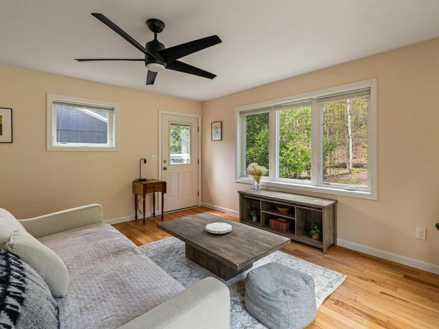 1593 North Road, Hinesburg, VT 05461