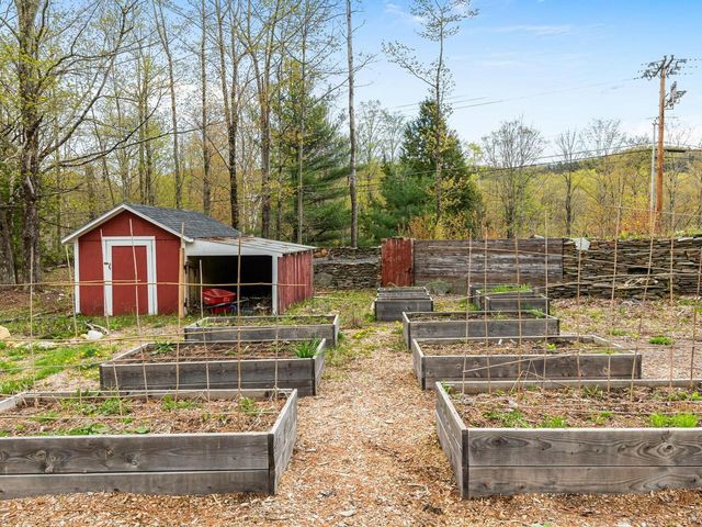 1593 North Road, Hinesburg, VT 05461