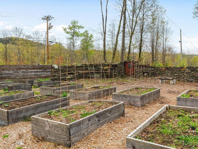 1593 North Road, Hinesburg, VT 05461