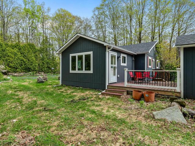 1593 North Road, Hinesburg, VT 05461