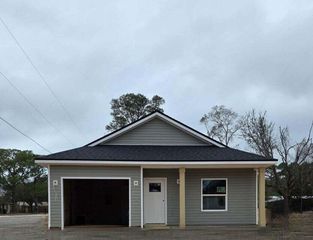 1207 Gordon Avenue, Pensacola, FL 32507