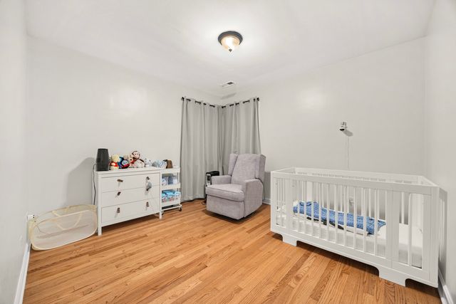 9030 Kenton Avenue, Skokie, IL 60076