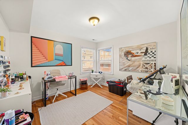 9030 Kenton Avenue, Skokie, IL 60076