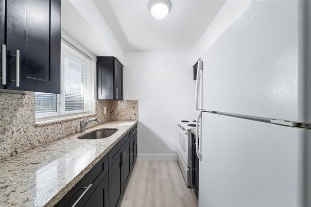 446 SW 4th Ave 2, Fort Lauderdale, FL 33315