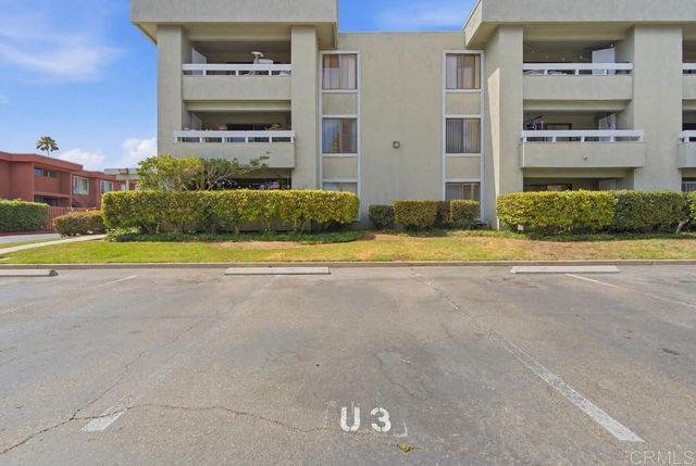1040 E Washington Avenue 17, Escondido, CA 92025