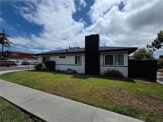 17042 Emerald A, Huntington Beach, CA 92647