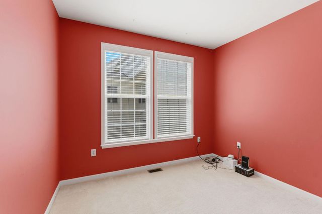457 HUGHS RD, Charles Town, WV 25414