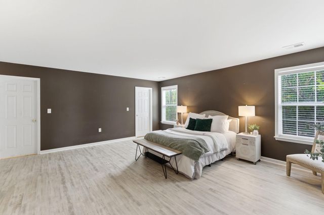 457 HUGHS RD, Charles Town, WV 25414