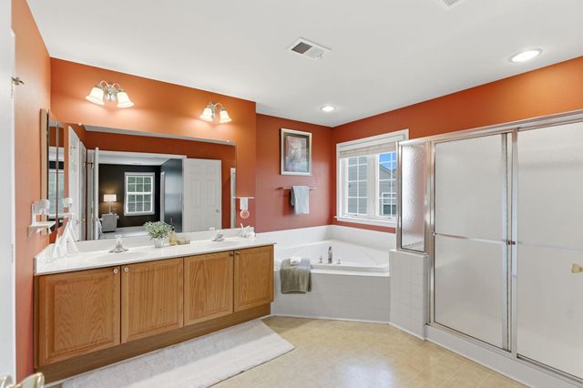 457 HUGHS RD, Charles Town, WV 25414