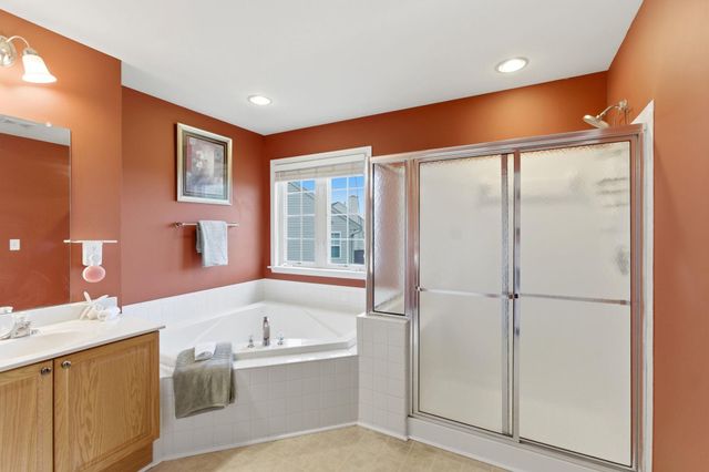 457 HUGHS RD, Charles Town, WV 25414