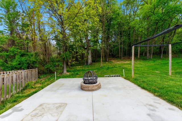 457 HUGHS RD, Charles Town, WV 25414