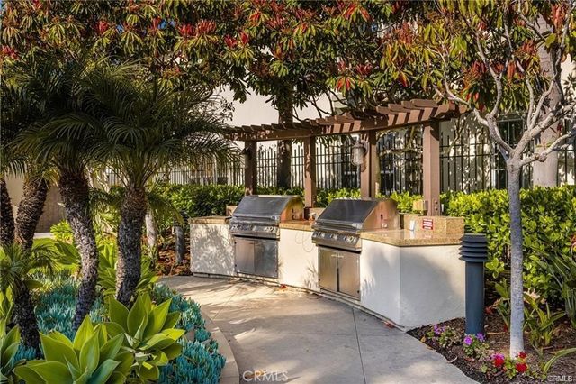 21261 Baeza, Huntington Beach, CA 92648