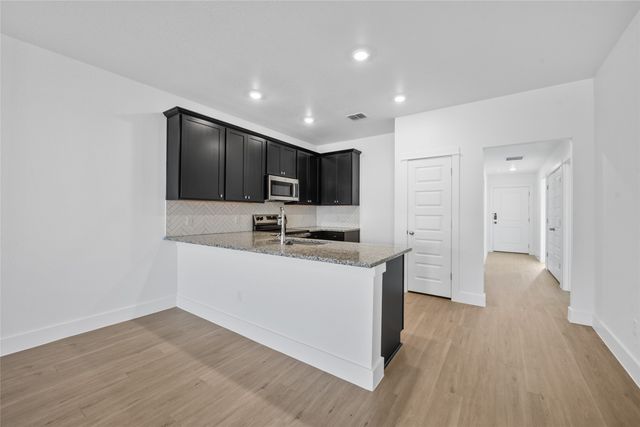 1102 College Avenue, Troy, TX 76579