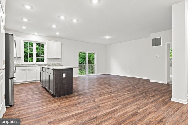 12928 HAWKINS CIR, Hagerstown, MD 21742