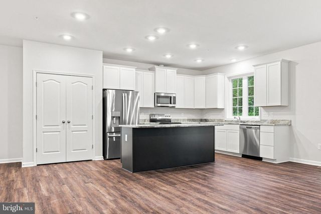 12928 HAWKINS CIR, Hagerstown, MD 21742