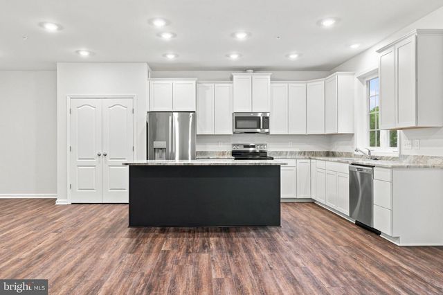 12928 HAWKINS CIR, Hagerstown, MD 21742