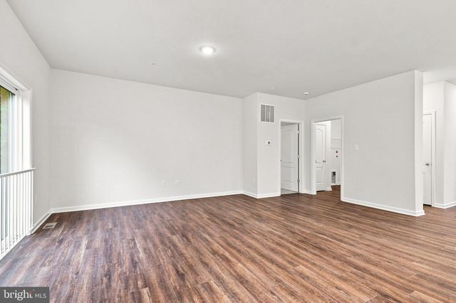 12928 HAWKINS CIR, Hagerstown, MD 21742