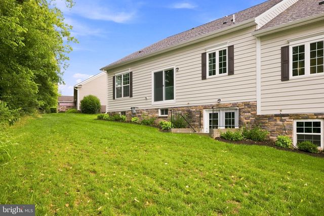 12928 HAWKINS CIR, Hagerstown, MD 21742