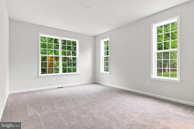 12928 HAWKINS CIR, Hagerstown, MD 21742