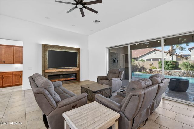 21960 E RUSSET Road, Queen Creek, AZ 85142