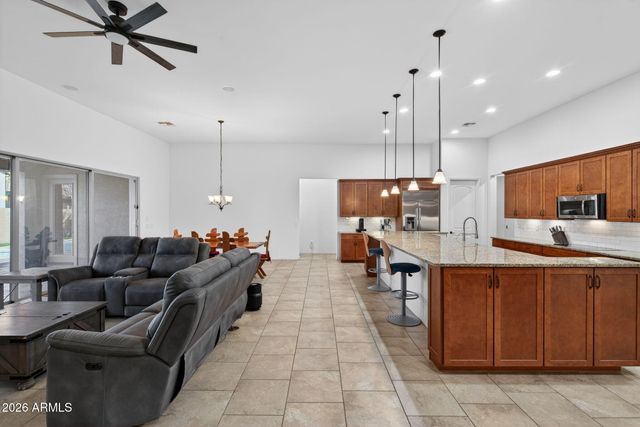 21960 E RUSSET Road, Queen Creek, AZ 85142