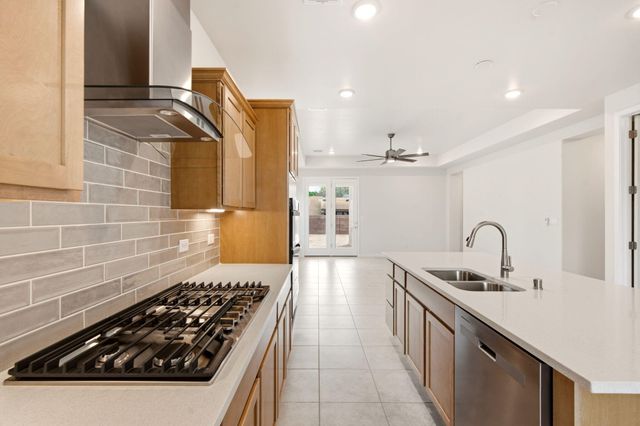 416 Spanish Walk Place NW, Albuquerque, NM 87107