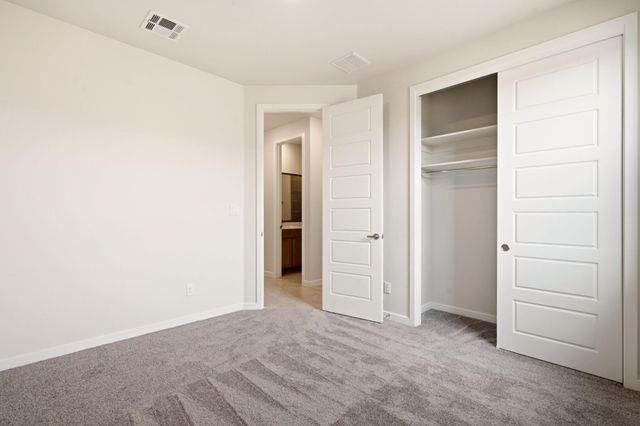 416 Spanish Walk Place NW, Albuquerque, NM 87107