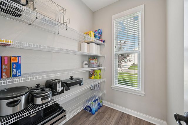 6044 Honey Farm Way, Grove City, OH 43123