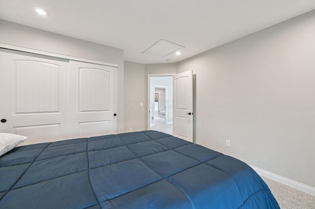 6044 Honey Farm Way, Grove City, OH 43123