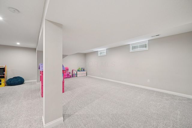 6044 Honey Farm Way, Grove City, OH 43123