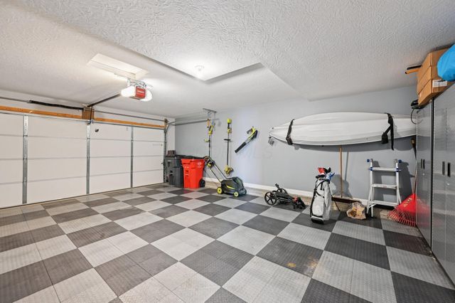 6044 Honey Farm Way, Grove City, OH 43123