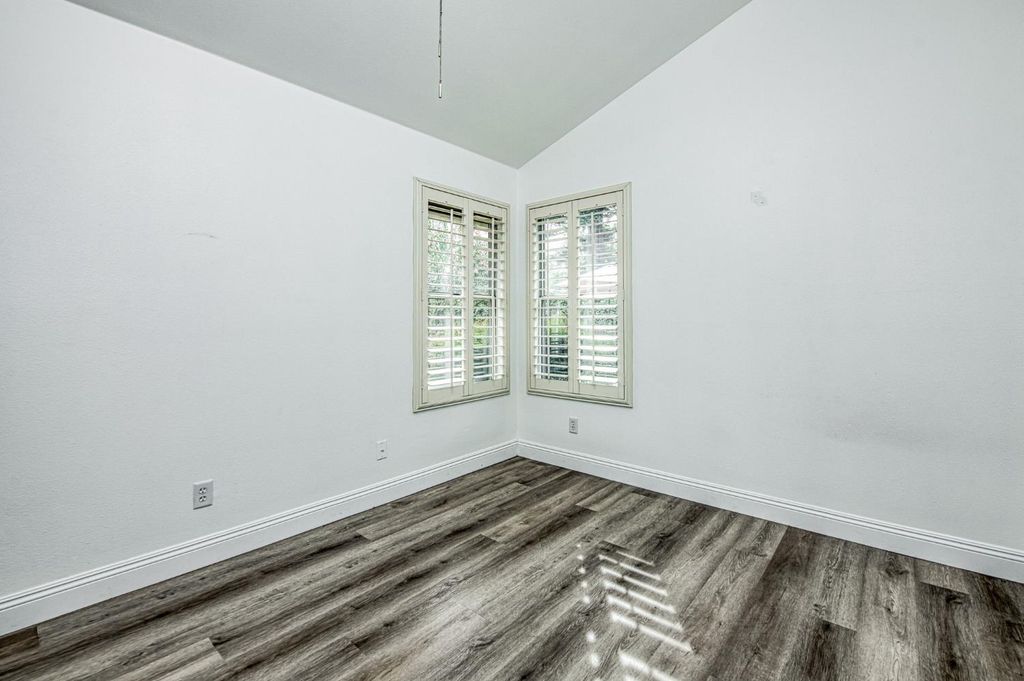 Image 23 of property listing at 9225 N Bramwell Street, Fresno, CA 93720