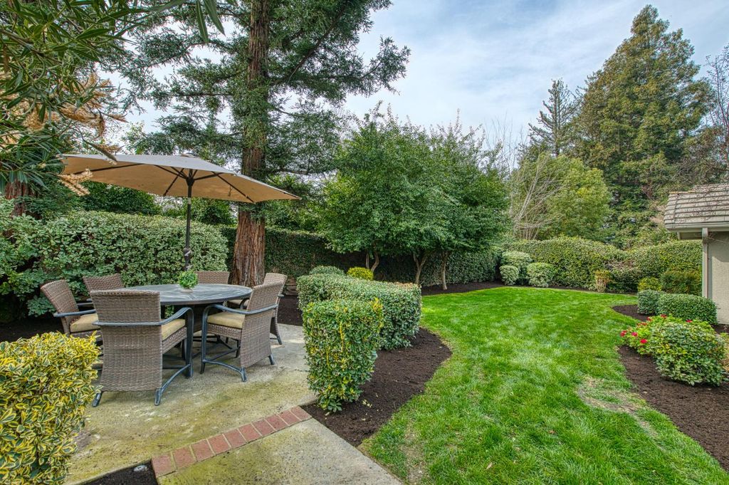 Image 41 of property listing at 9225 N Bramwell Street, Fresno, CA 93720